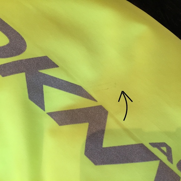 ❄️ DKNY ACTIVE JACKET - Picture 8 of 8